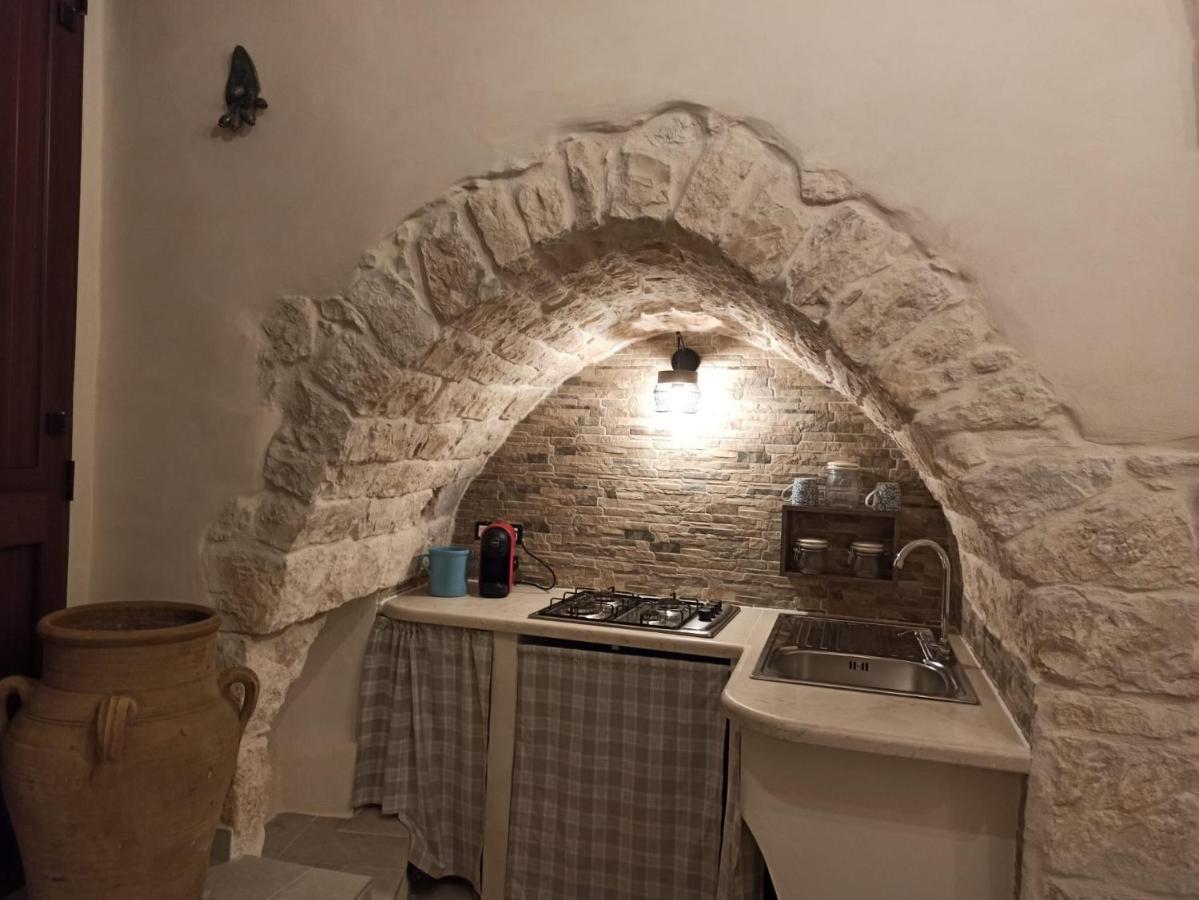 Nicole20 Hotel Ceglie Messapica Bagian luar foto